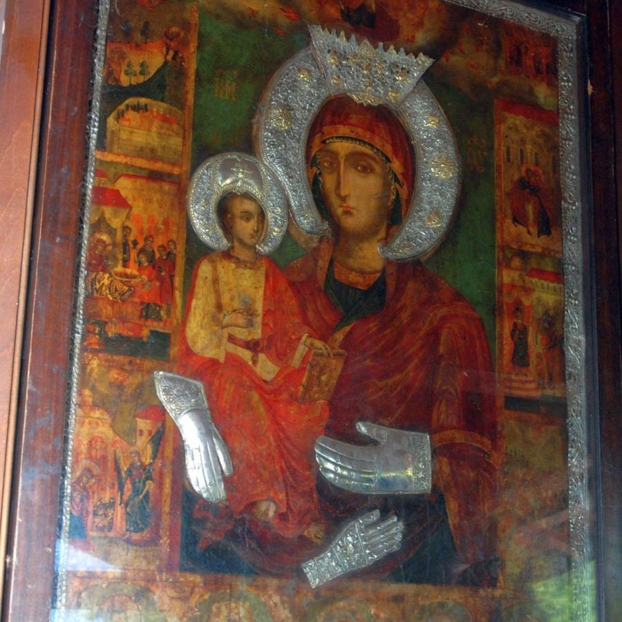 Къде да се помолим днес на Божията майка за изцеление? Топ 12 на чудотворните икони на Св.Богородица в България