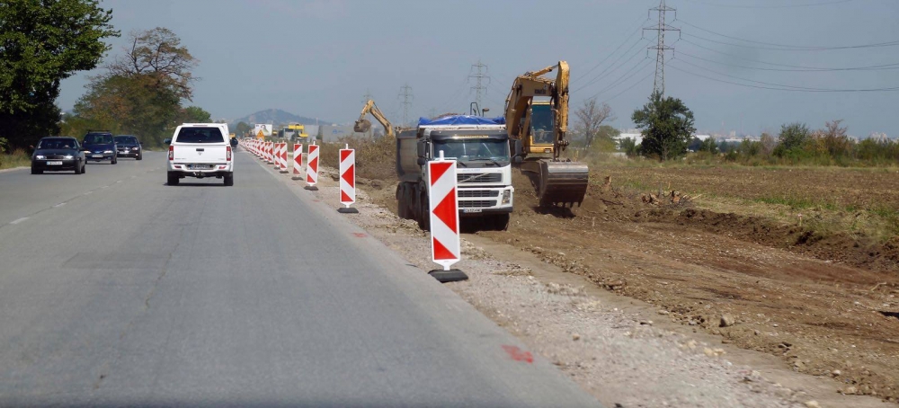 Борисов показа как върви разширението на пътя Пловдив-Асеновград (СНИМКИ/ВИДЕО)