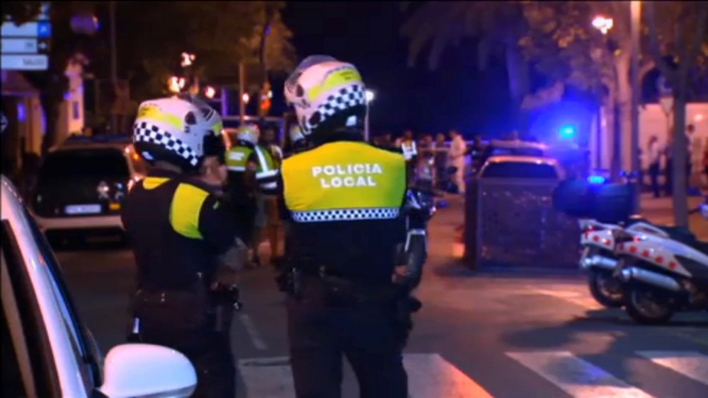 Направените на решето от полицията петима джихадисти от втората терористична атака в Испания са носели колани с експлозиви (СНИМКИ/ВИДЕО)