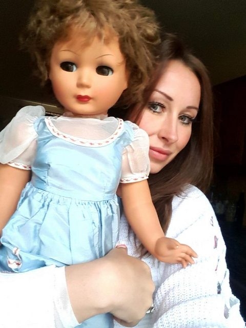 Получих като наследство 100-годишна кукла и сега в дома ми се случват много странни, зловещи неща