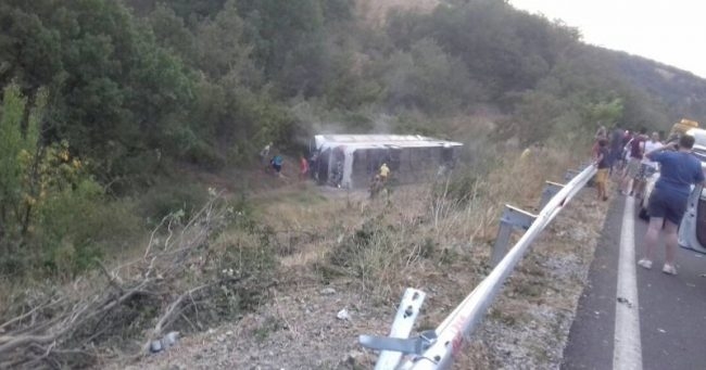 Автобусна катастрофа в Македония, има загинал и ранени