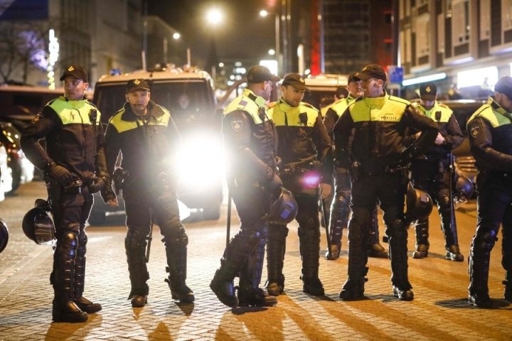 Паника в Ротердам! Отмениха концерт заради терористична заплаха 