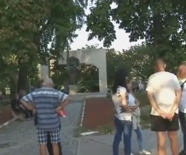 В Асеновград отново е горещо заради ромите (ВИДЕО)