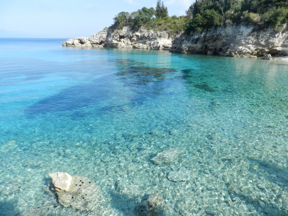 Рай през септември! На море в Гърция за без пари, туроператори взривиха пазара с горещи оферти!