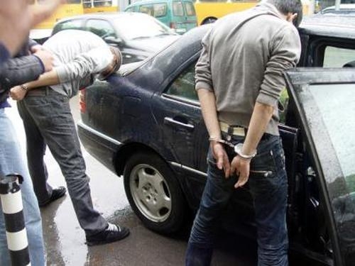 От последните минути: Свиреп крими герой от бургаския ъндърграунд арестуван при акцията в града