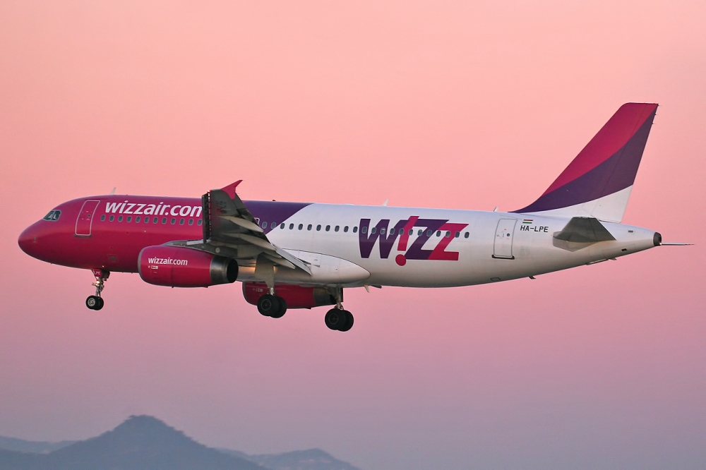 Wizz Air свали 23 пътници от самолет в София, семейства останаха разделени