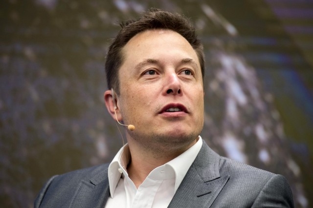 Мъск към служителите в Tesla: Комуникацията в компанията е глупава