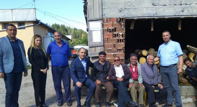Цветанов в Кръстава: Държавата ще отстоява обществения интерес по казуса с волфрамовата мина