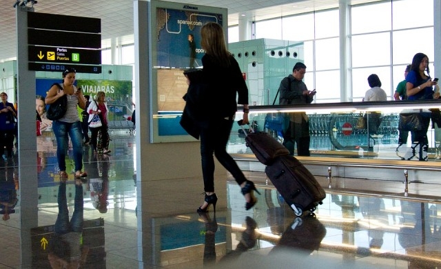 Бивша служителка на летище разкри какво НИКОГА да не обличате за пътуване със самолет