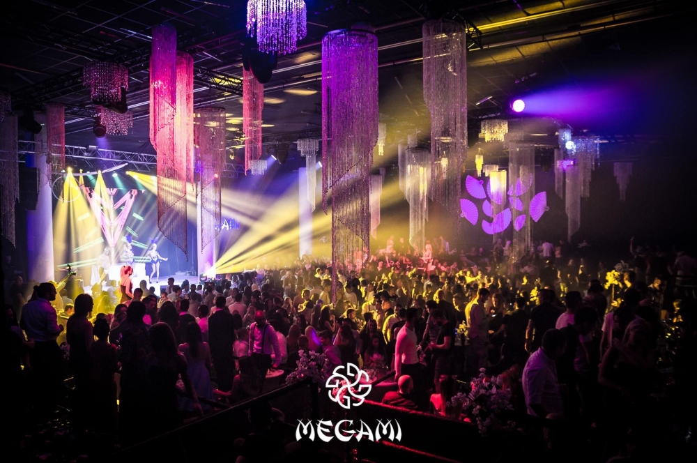 Мащабното откриване на Megami Club - Hotel Marinela взриви светския живот (СНИМКИ)