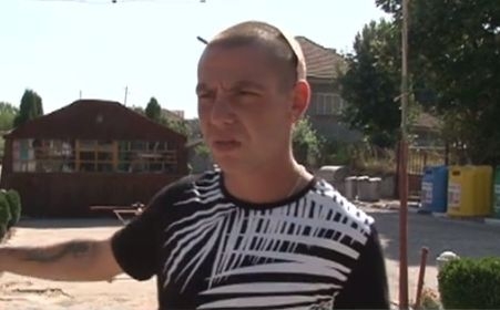 Младеж от Оряхово твърди, че полицаи го били с тъп предмет (ВИДЕО) 