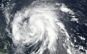Ураганът "Мария" достигна до застрашителна степен