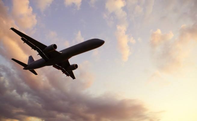 Пътници пропищяха от 8 авиокомпании, които не им връщат пари за анулирани полети