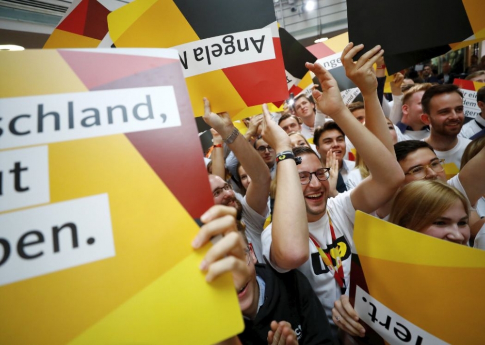 В Германия изборният ден свършва с крайнодясна изненада, ето как се разпределят резултатите между Меркел и конкурентите ѝ