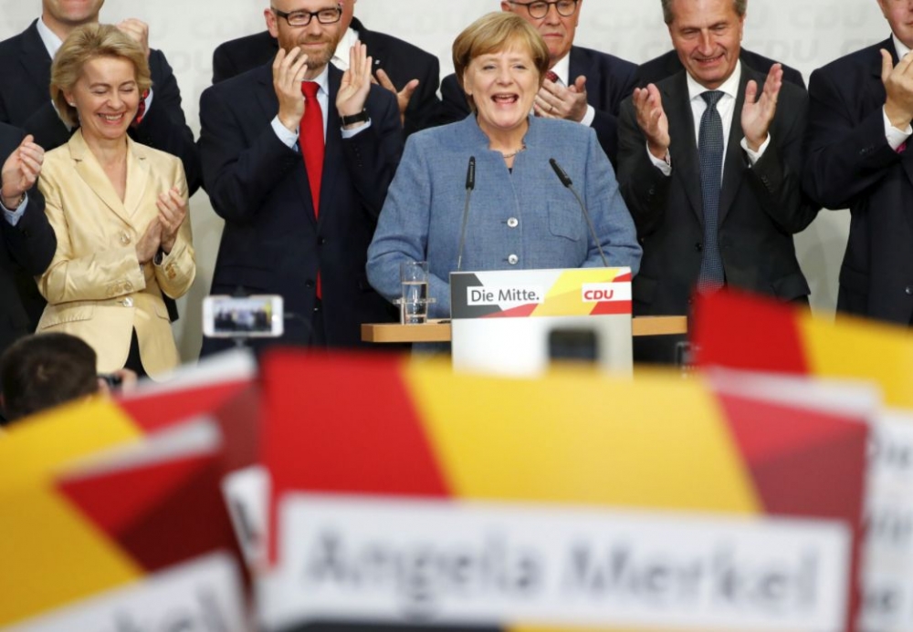 В Германия изборният ден свършва с крайнодясна изненада, ето как се разпределят резултатите между Меркел и конкурентите ѝ