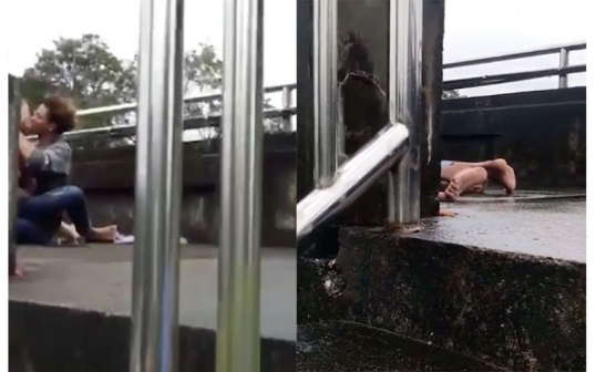 Страстна двойка се впусна в сексуални ласки на мост посред бял ден, блокираха движението (СНИМКИ/ВИДЕО 18+)