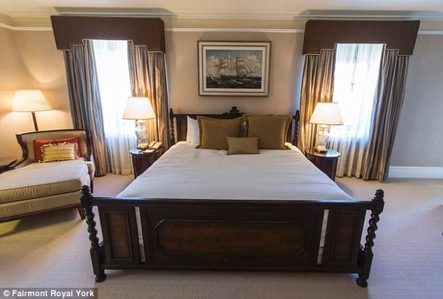 Можем само да си мечтаем: Принц Хари и Меган броят по 2318 долара за нощувка в Торонто (СНИМКИ)