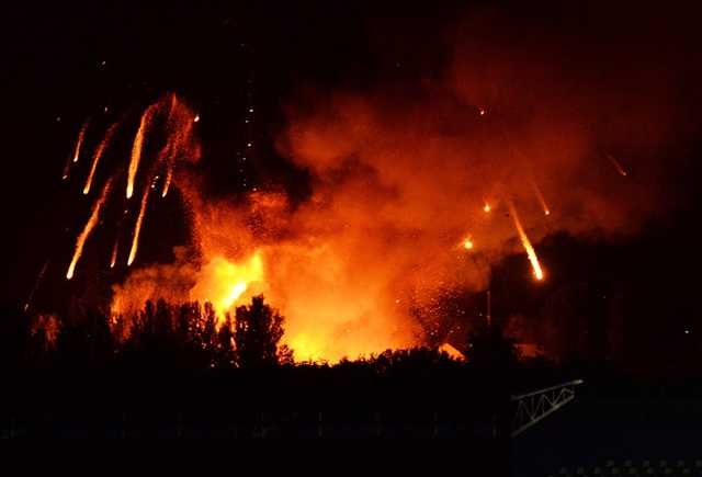 Боеприпаси за огромна сума са били унищожени при пожара във военния склад в Украйна 