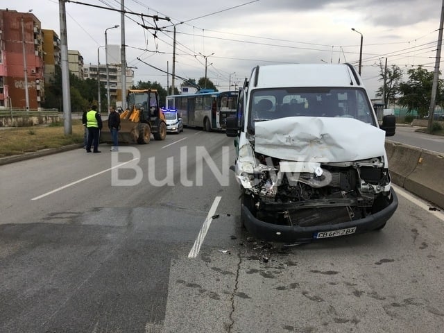 Тежка катастрофа с фадрома на входа на Враца (СНИМКИ)