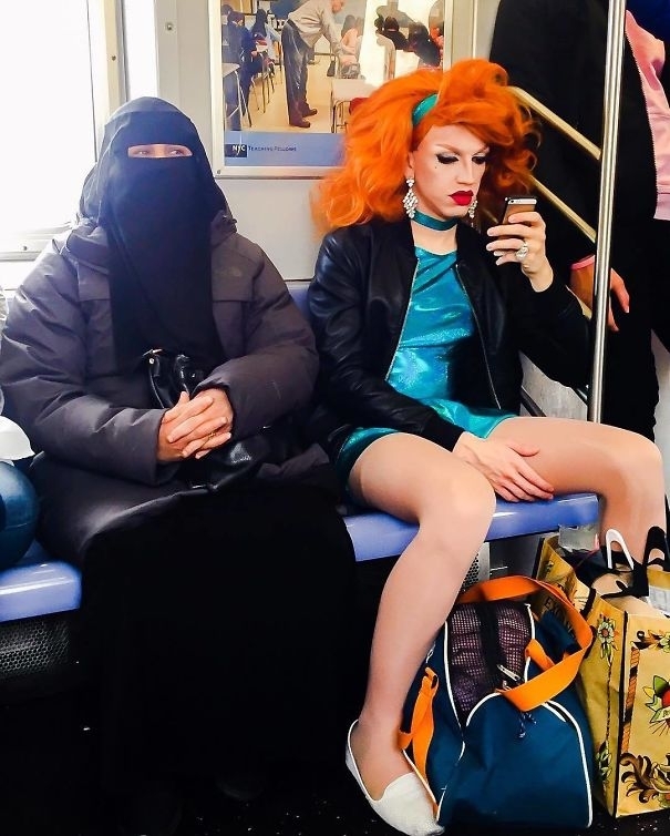 Най-странните хора, някога качвали се в метрото (СНИМКИ)