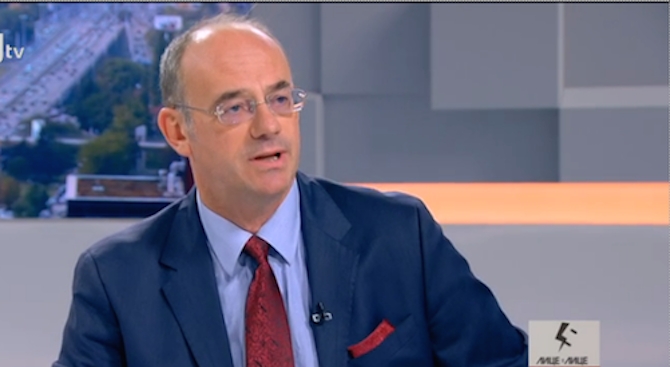 Доц. Атанас Семов: България не трябва да признава каталонския референдум 