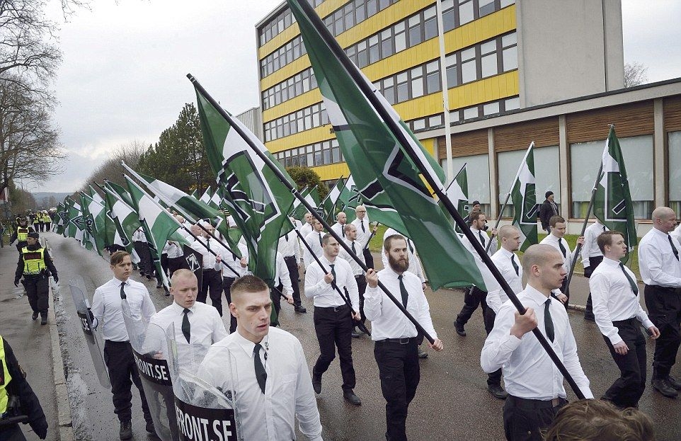 Десетки арестувани след неонацистки марш в Швеция