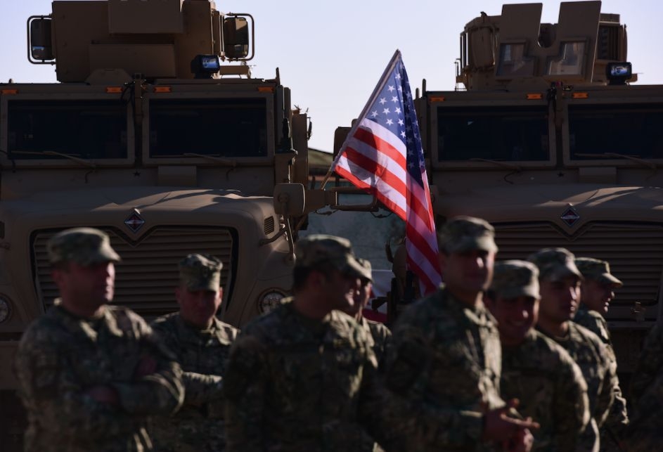  Кола се вряза в група военни в американска тренировъчна база 