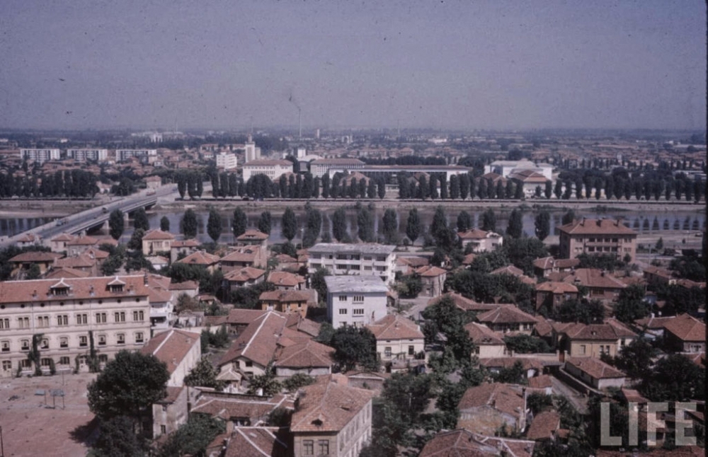 Уникални СНИМКИ от 1961 година показаха България такава, каквато отдавна не е!