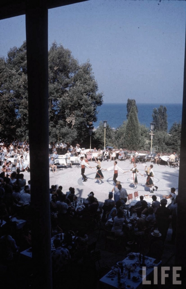 Уникални СНИМКИ от 1961 година показаха България такава, каквато отдавна не е!