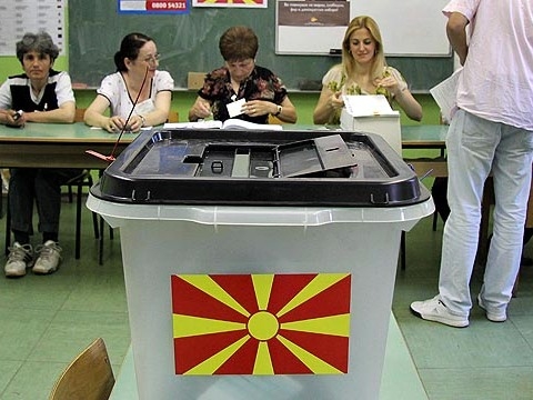  Първи данни след първия тур на местните избори в Македония