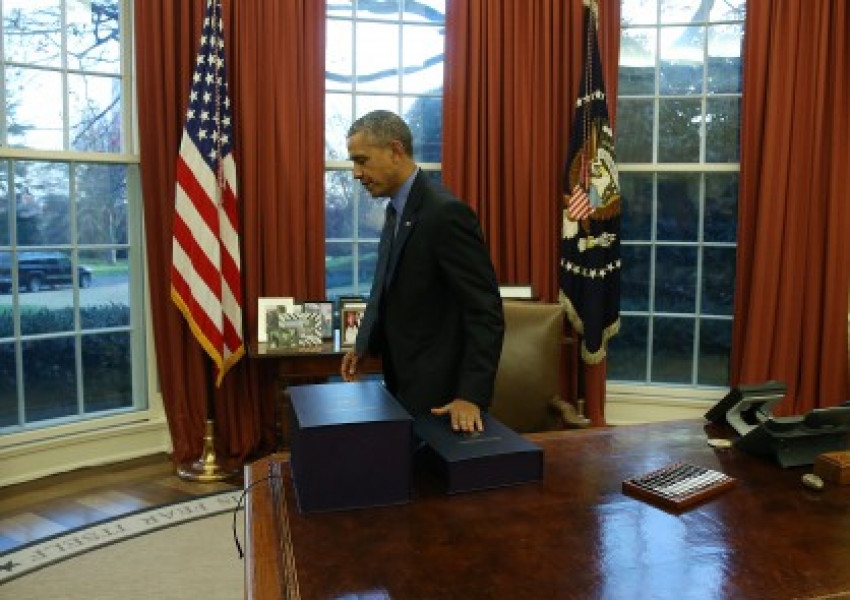 Британски милиардер разкри за какво е използвал Обама мистериозния "червен телефон" в Овалния кабинет