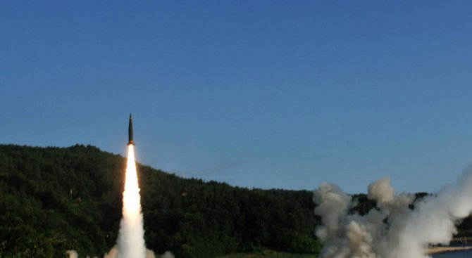 Пхенян: Ядрените ни ракети са насочени само срещу САЩ, ще отвърнем на огъня с огън  