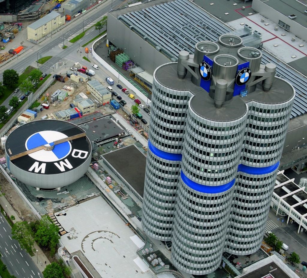 Обиски в централата на BMW