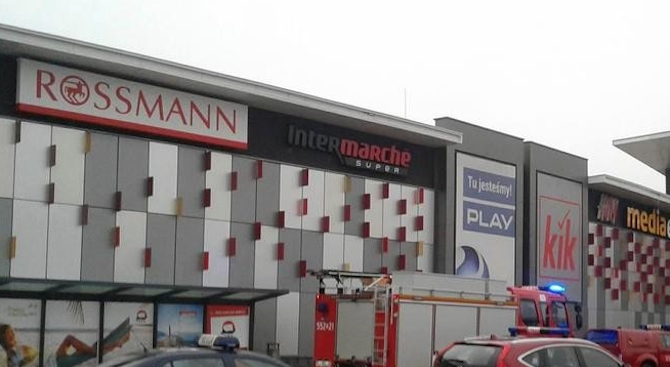 Полската полиция изключва терористичен мотив за нападението в мола