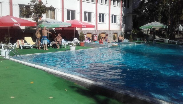 Последните топли дни напълниха плажовете в Пловдивско