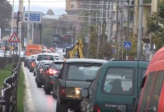 БЛИЦ TV: Дъждът в София скъса нервите столичани в кошмарни задръствания