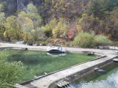 Първи СНИМКИ от фатален инцидент с горски в рибарник край Настански мост