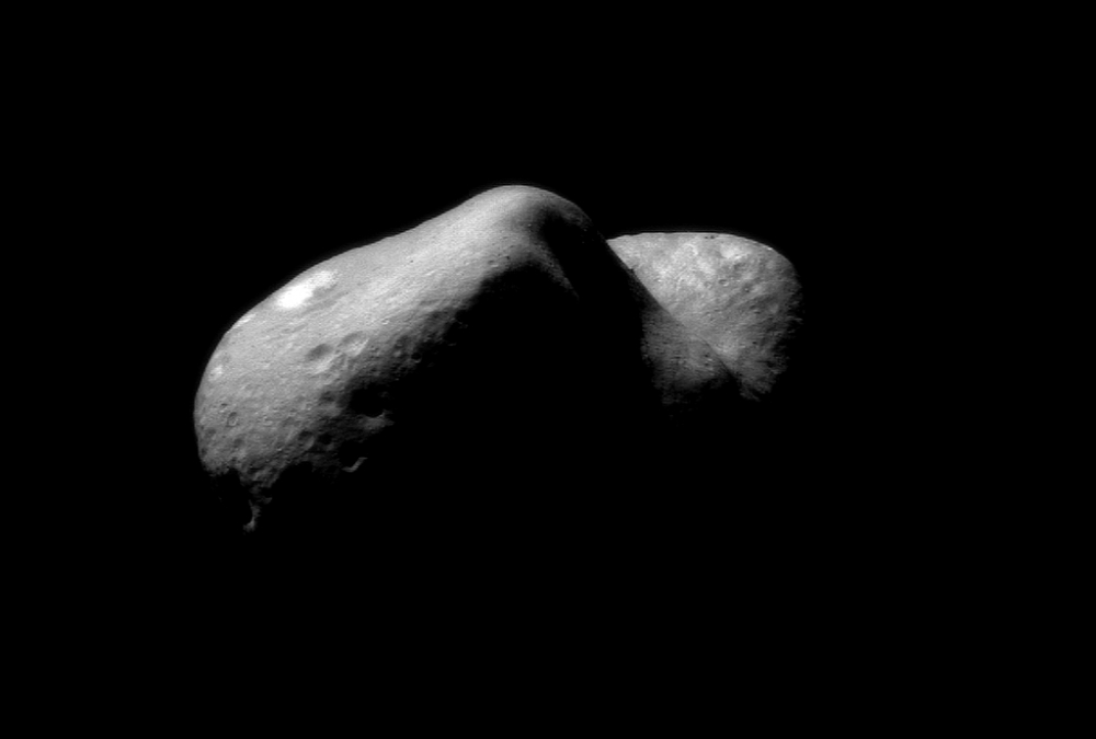 Уфолог от Аляска: Извънземните ни наблюдават от база на астероида Ерос! (СНИМКА)
