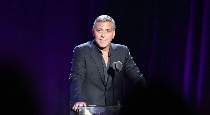 Джордж Клуни дари 1 милиона долара за борбата срещу корупцията в Африка