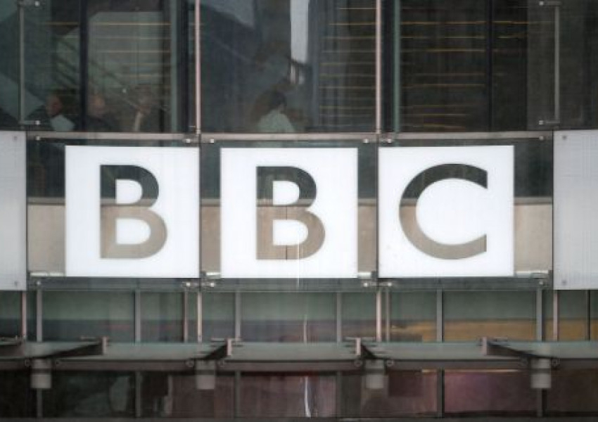 Секс скандал взриви британската телевизия BBC! Оказа се, че цели шест години...