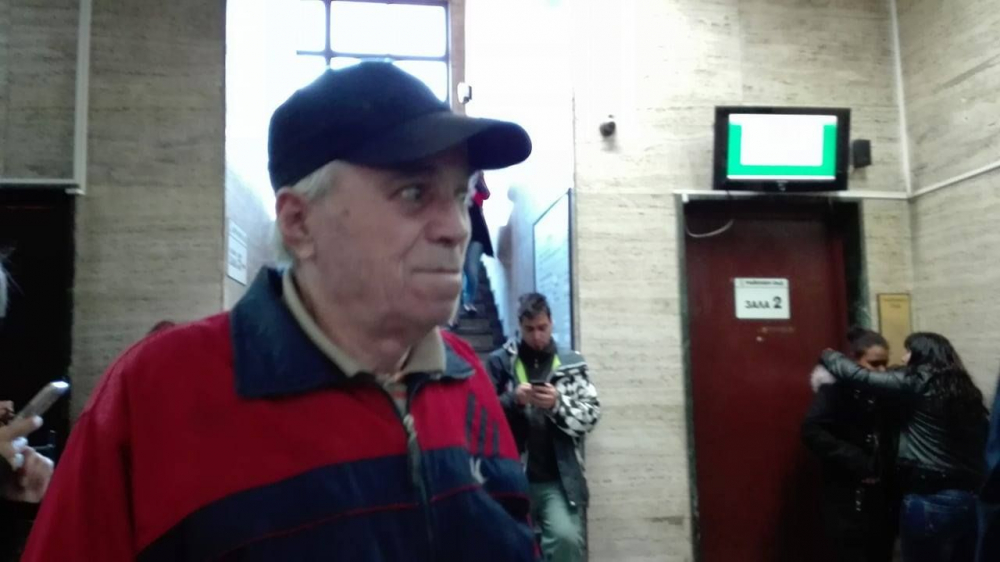 Бай Симо, който задигна пистолета на мъртвия бизнесмен в Пловдив, се размина с условна присъда