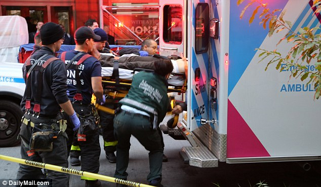 Извънредно! Нова стрелба проехтя в Манхатън, куршуми са пронизали бременна в корема  (СНИМКИ/НА ЖИВО)
