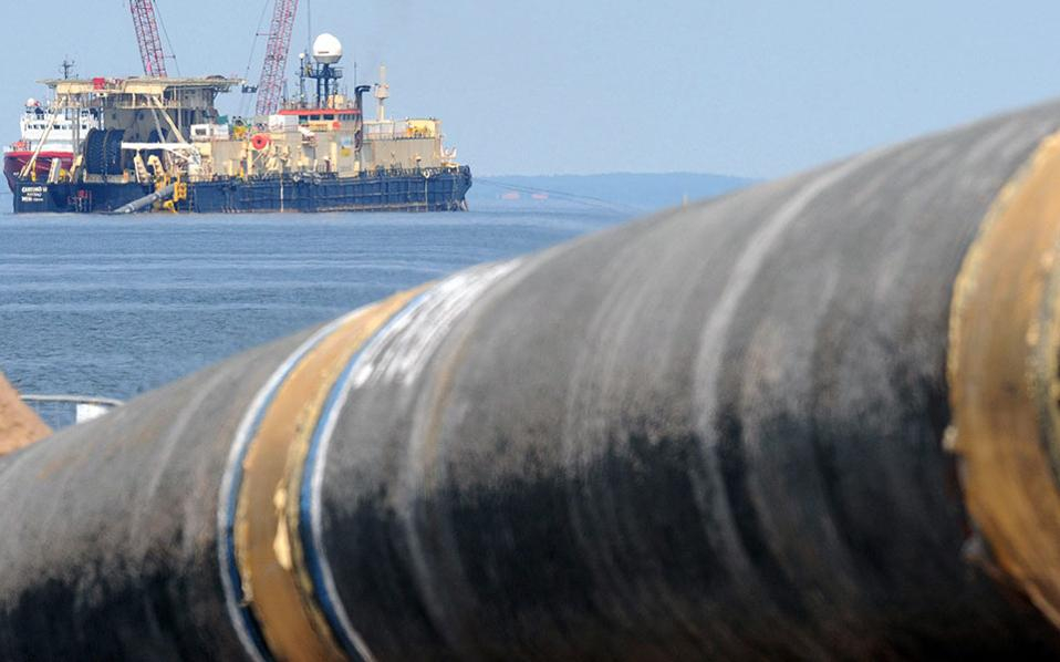 Първият руски газ тръгва по „Турски поток“ през 2019-а