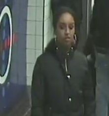 Зверско нападение в метрото в Лондон! 12 души обезобразиха човек, бори се за живота си (СНИМКИ)