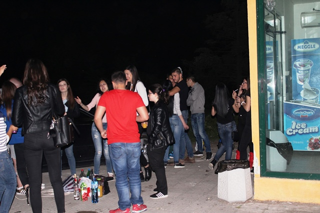 Абитуриент вилня с БМВ в "Белите нощи" в Пловдив
