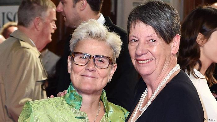 Немска министърка сключи брак с дългогодишната си приятелка (СНИМКА)