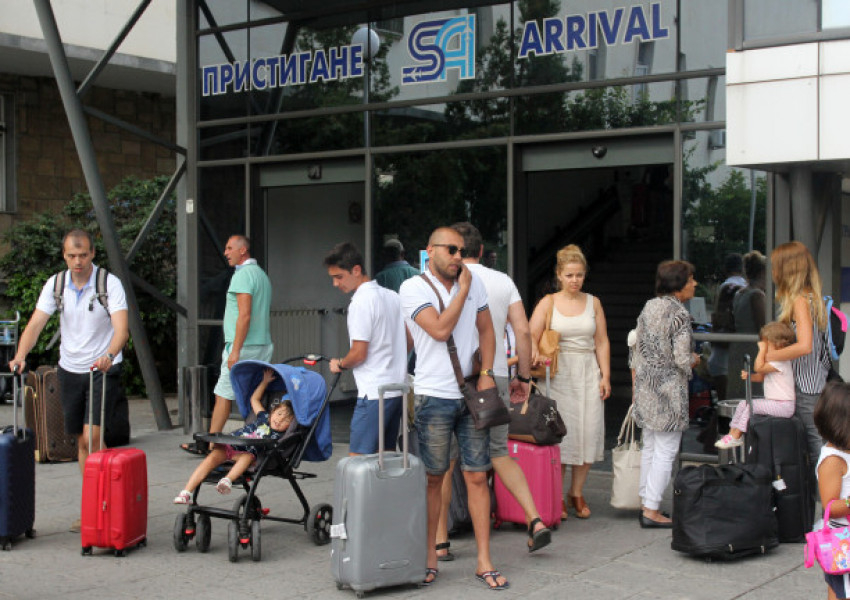 Евростат с изненадваща статистика: Емигрантите са захранили българската икономика с 1,7 милиарда лева за година