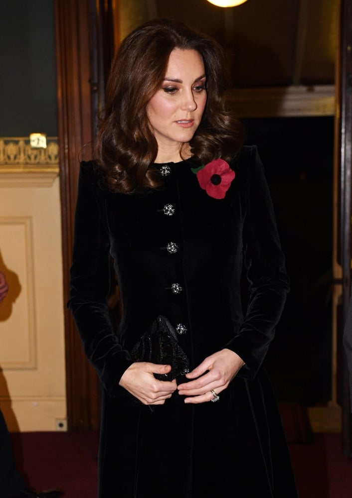 Забавен детайл от гардероба на Кейт Мидълтън издава пола на бебетата, които чака херцогинята (СНИМКИ)