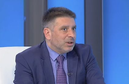 Данаил Кирилов обясни подробно защо ГЕРБ искат да променят Конституцията заради приватизацията