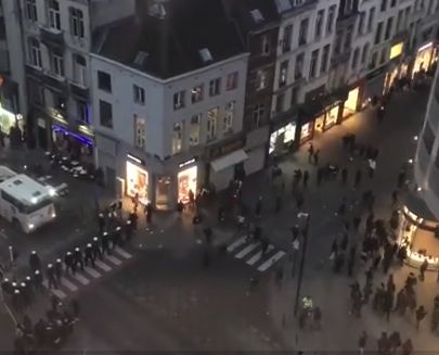 Извънредно от сърцето на Европа: Отново масови безредици в Брюксел! Ври и кипи заради... (ВИДЕО)